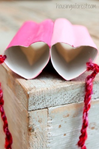 Heart-Shaped-Binoculars-Valentine-craft-ideas-4