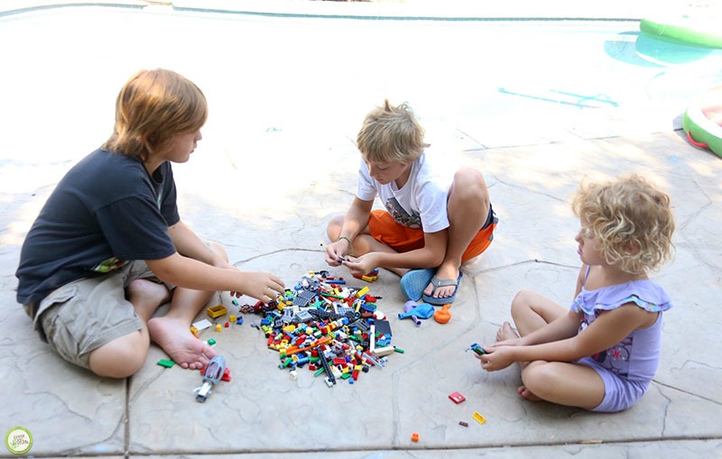 children making a balloon powered boat