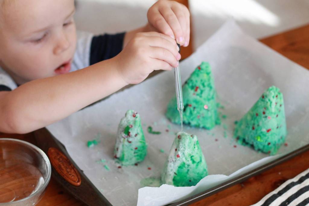 Melting Christmas Tree Experiment Green Kid Crafts