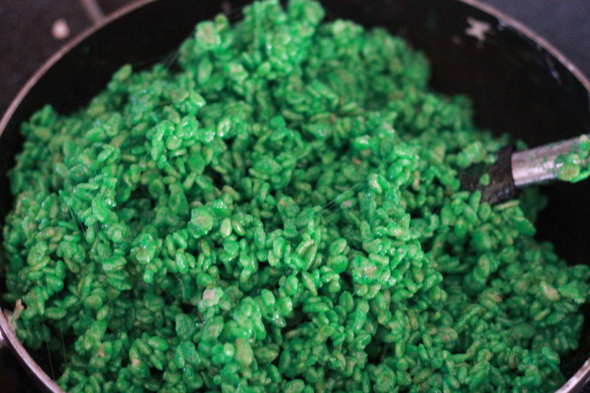 Looking for educational toys, science kits, monthly crafts for kids, monthly subscriptions for kids, a monthly craft box or kids craft subscription? Green Kid Crafts, kids craft subscription and maker of the best subscription boxes, including award-winning arts and craft subscription boxes and best monthly subscription boxes has what you're looking for!