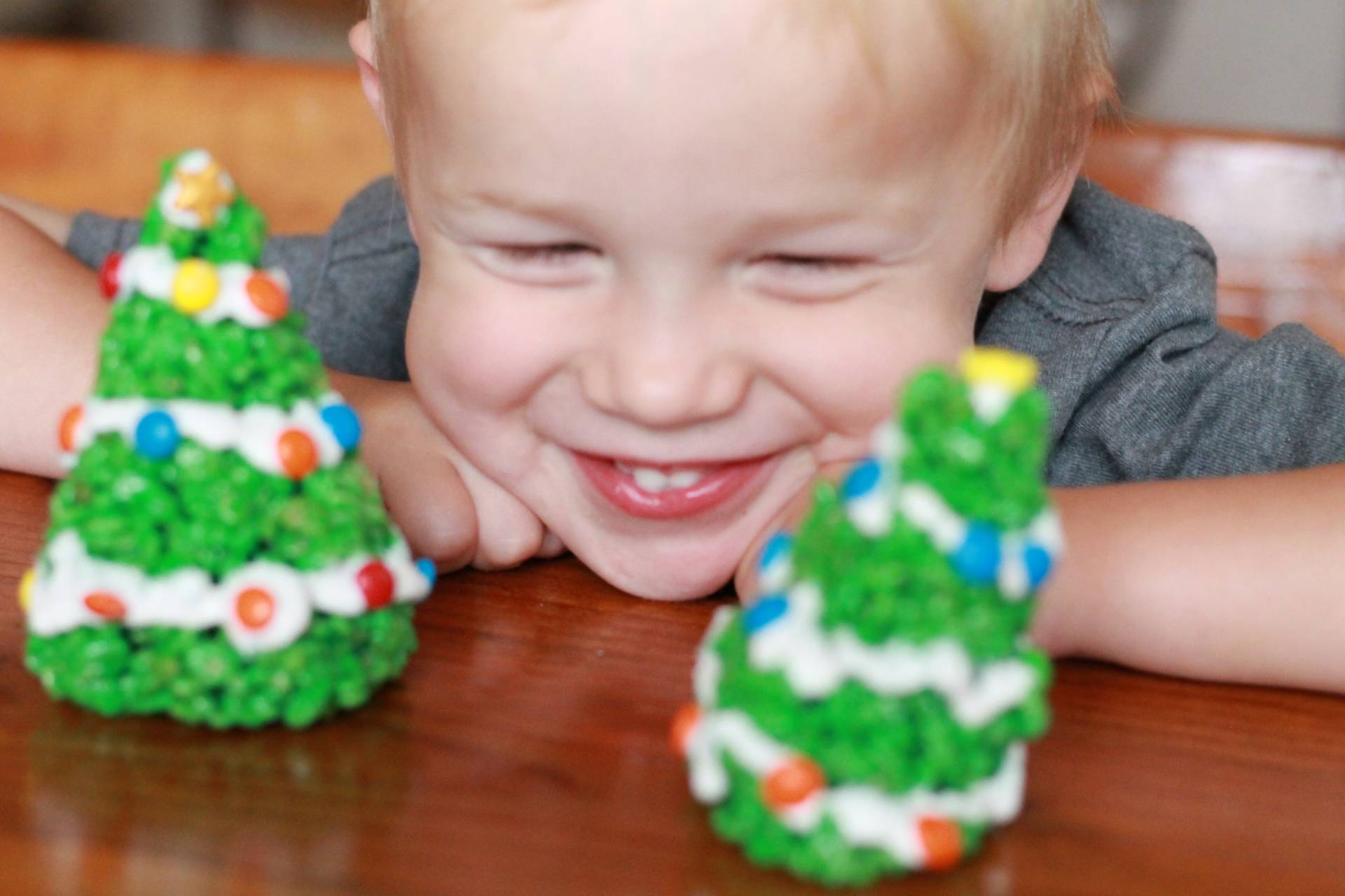 Looking for educational toys, science kits, monthly crafts for kids, monthly subscriptions for kids, a monthly craft box or kids craft subscription? Green Kid Crafts, kids craft subscription and maker of the best subscription boxes, including award-winning arts and craft subscription boxes and best monthly subscription boxes has what you're looking for!